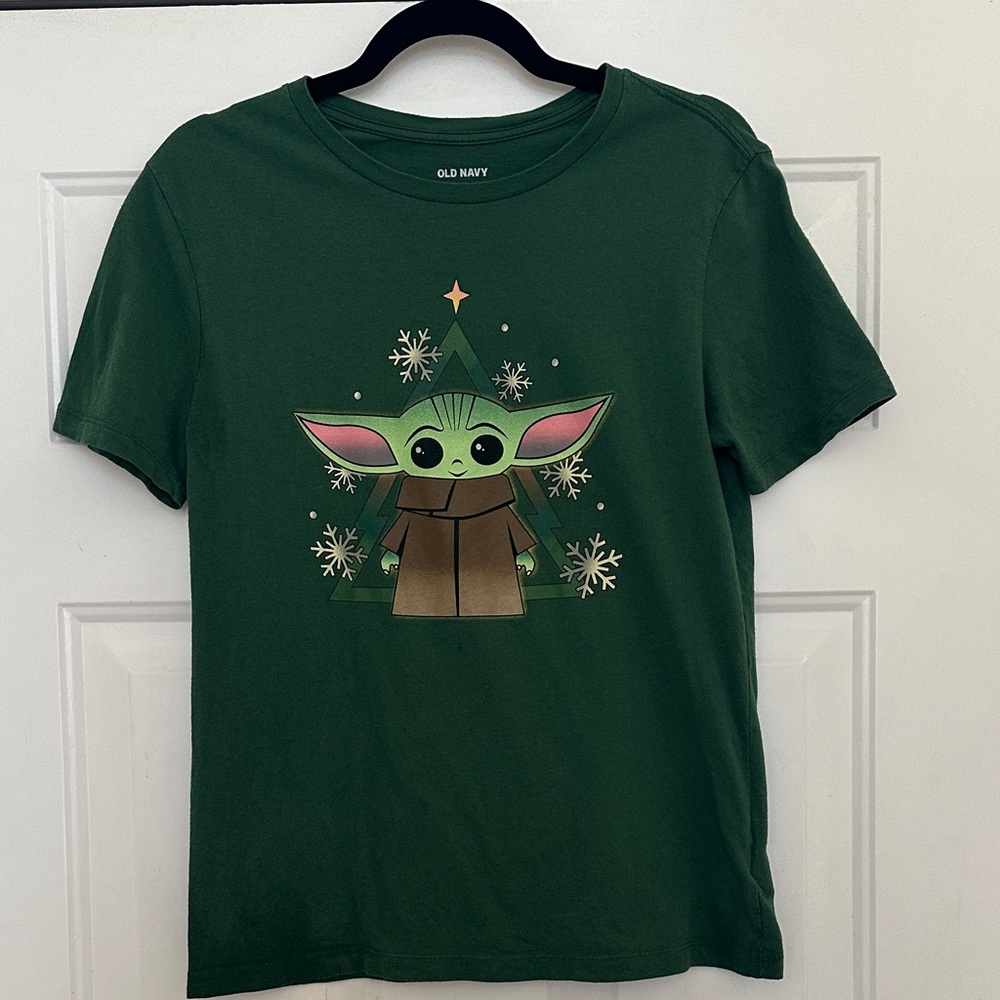 Old Navy Green Baby Yoda Grogu Christmas Shirt